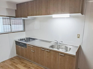 キッチンリフォーム 調理スペースが広くなった、使い勝手の良いキッチン