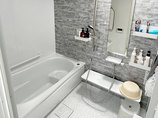 バスルームリフォーム明るいバスルームと収納が増え使い勝手が良くなった洗面所